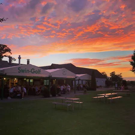 לינה וארוחת בוקר Gaestehaus Meiwes