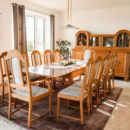 לינה וארוחת בוקר Gaestehaus Meiwes Delbrück